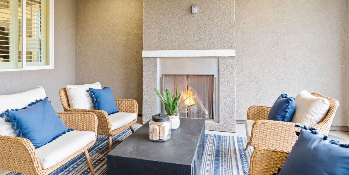 1440x724 Sycamore-Patio