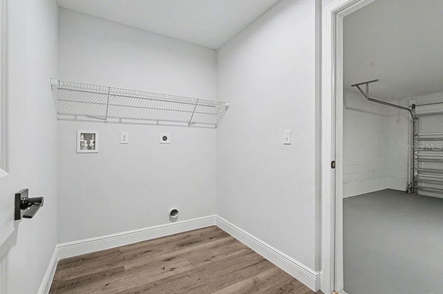 Spacious, unfurnished interior of a new home in , Ocala (Image 28).