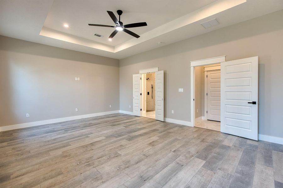 Spacious, unfurnished interior of a new home in , Beaumont (Image 42).