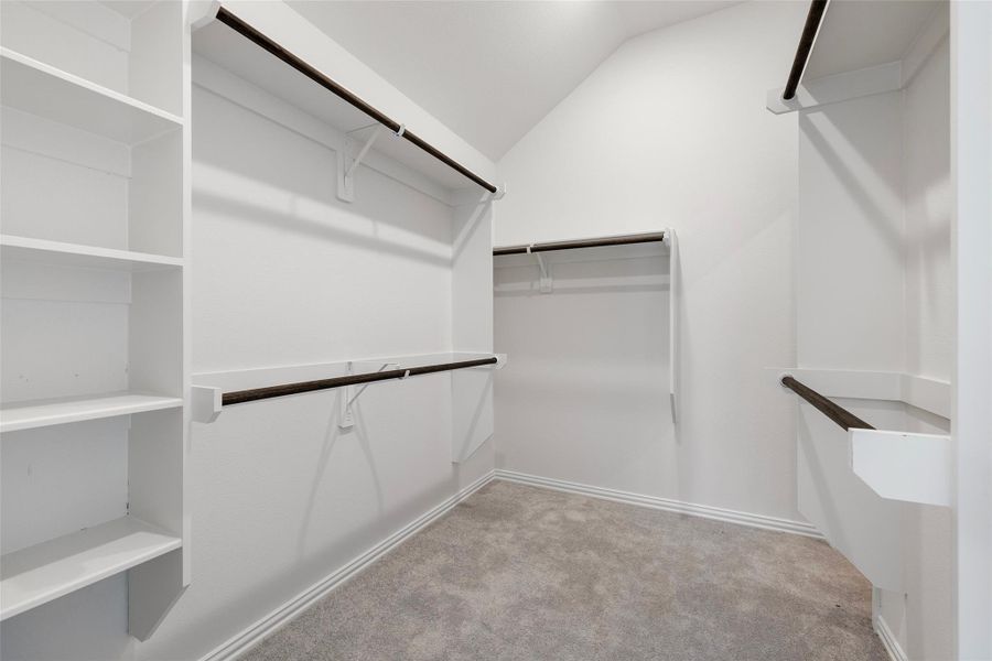 Spacious, unfurnished interior of a new home in River Ranch, Dayton (Image 27).