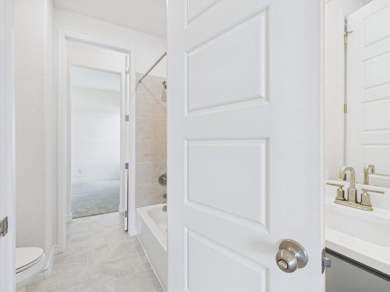 Image 41 of a home in Potranco Oaks.