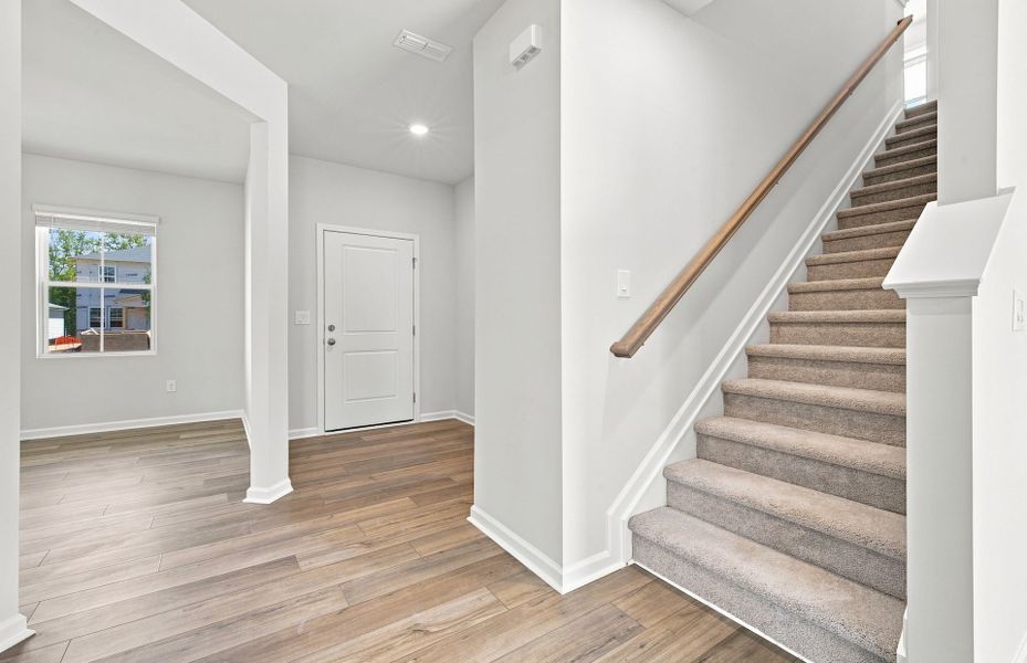Spacious, unfurnished interior of a new home in Westford, Sanford (Image 23).