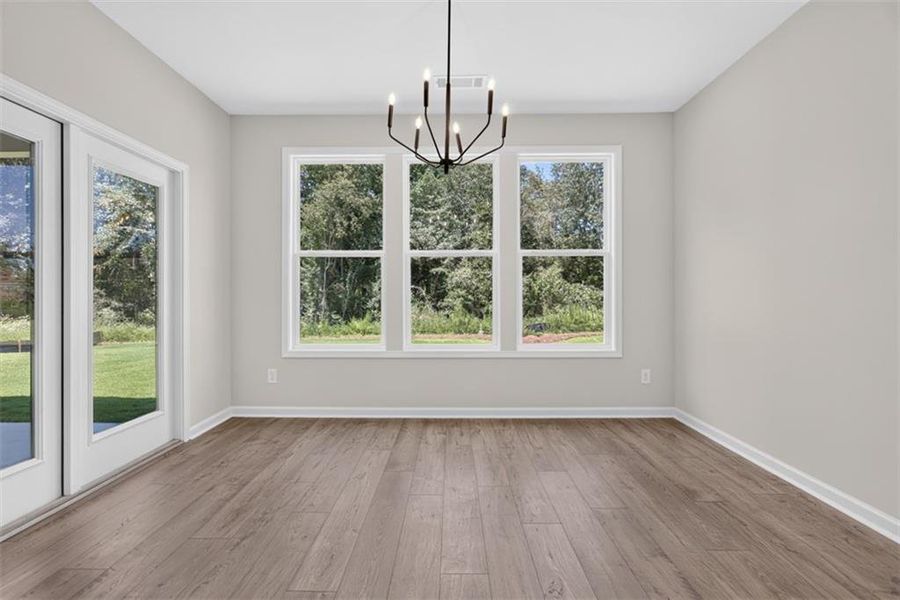 Spacious, unfurnished interior of a new home in , Athens (Image 37).