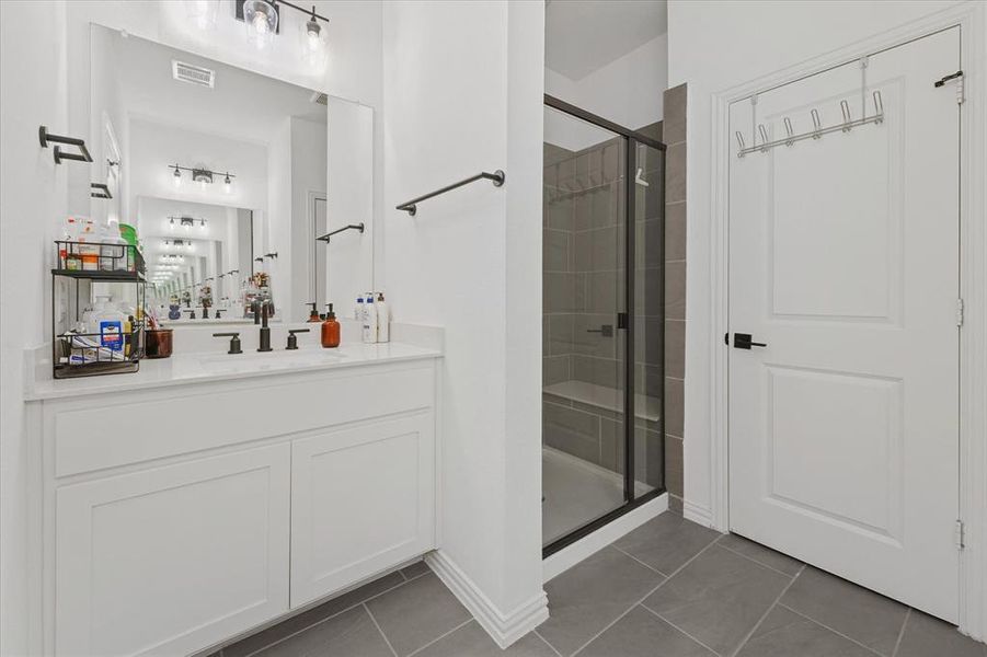 Furnished interior view inside a new home in Tenison Village, Dallas (Image 12).
