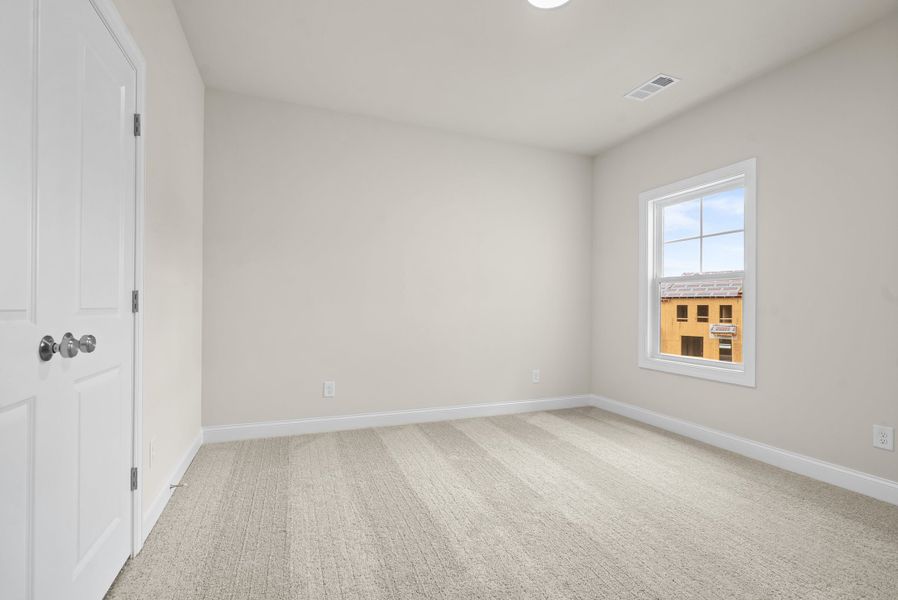 Representative unfurnished interior of a home built from the The Carter by The Providence Group in Aberdeen, Hoschton (Image 48).
