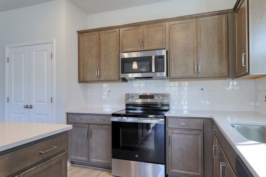 Image 27 of a home in Jordan Grove. Image 27 of a home in Jordan Grove.