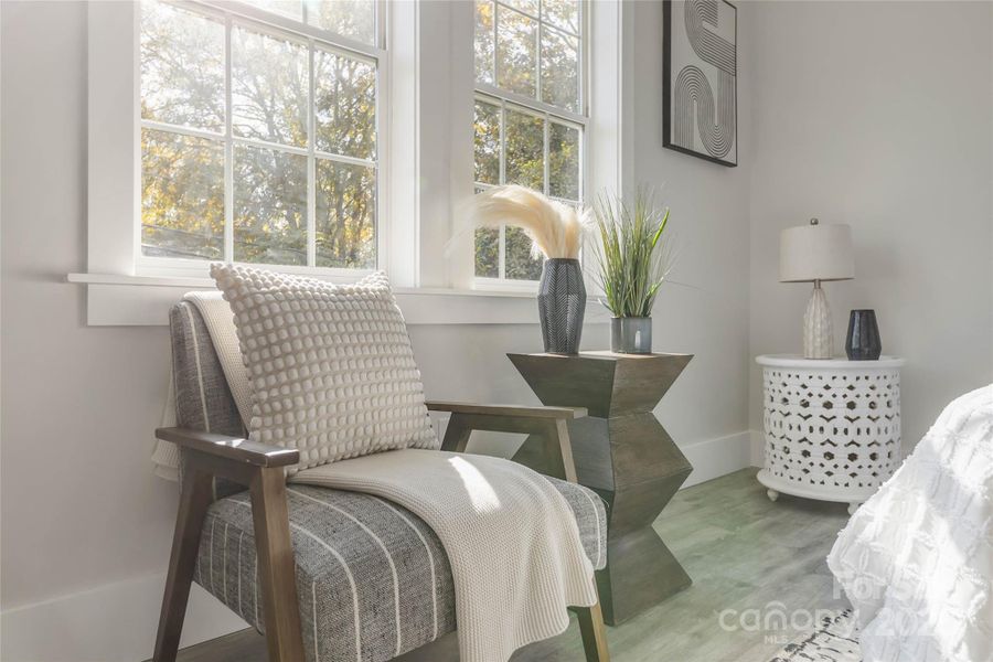 Cozy Sitting Area Cozy Sitting Area