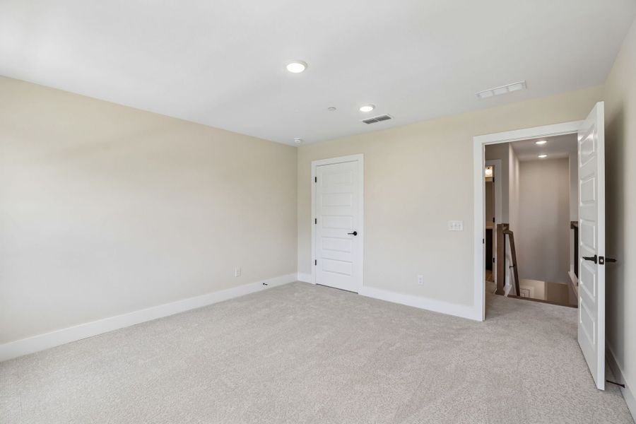 Representative unfurnished interior of a home built from the Calabar by Pulte Homes in Bradshaw Farms Reserve, Mount Juliet (Image 47). Representative unfurnished interior of a home built from the Calabar by Pulte Homes in Bradshaw Farms Reserve, Mount Juliet (Image 47).
