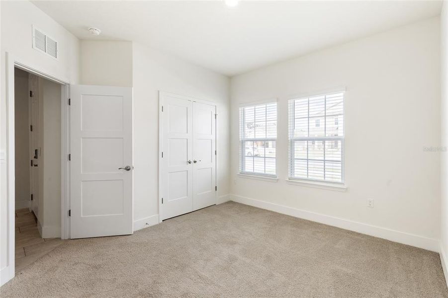 Spacious, unfurnished interior of a new home in , Newberry (Image 30).