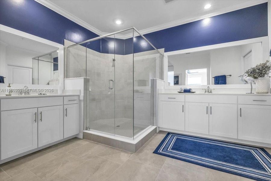 Furnished interior view inside a new home in , Naples (Image 34).