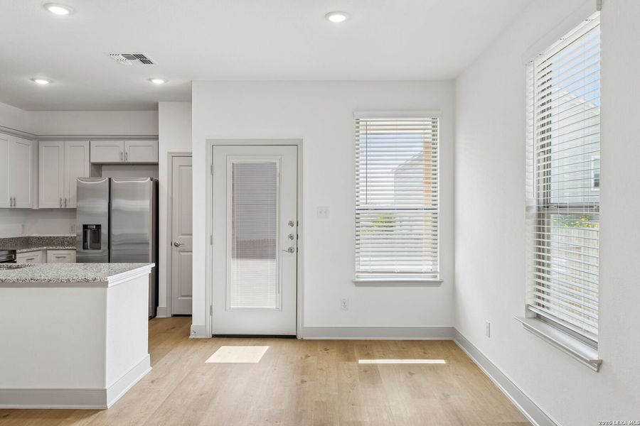 Spacious, unfurnished interior of a new home in Magnolia Village North, San Antonio (Image 33).
