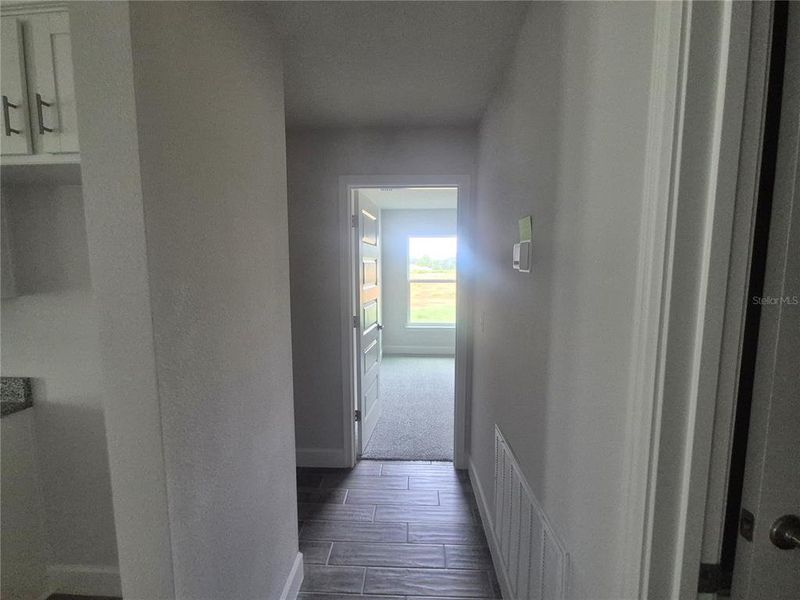 Spacious, unfurnished interior of a new home in Hill Country Estates, Dade City (Image 56).