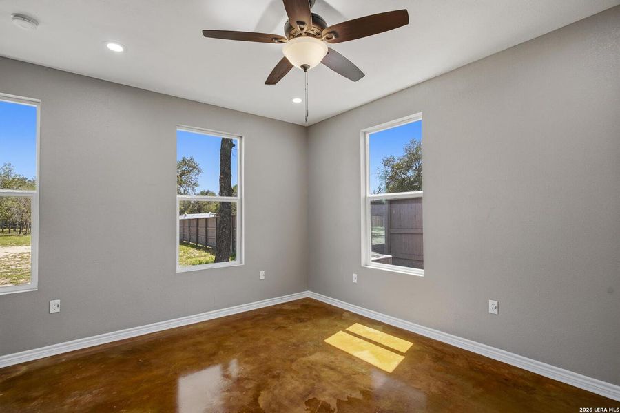Spacious, unfurnished interior of a new home in , San Antonio (Image 32).