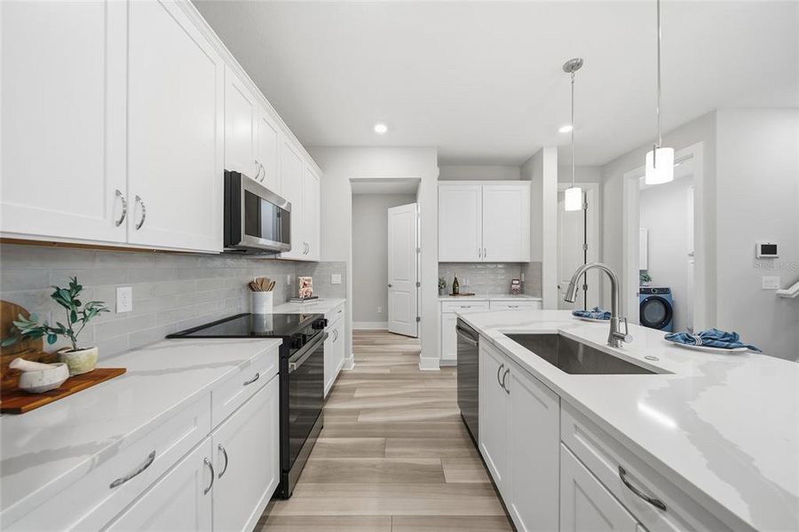 Furnished interior view inside a new home in , Wesley Chapel (Image 9).