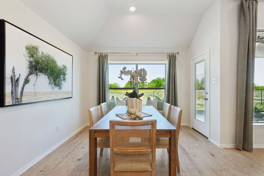 Representative furnished interior of a home built from the Concept 1660 by Landsea Homes in Summer Crest, Fort Worth (Image 36).