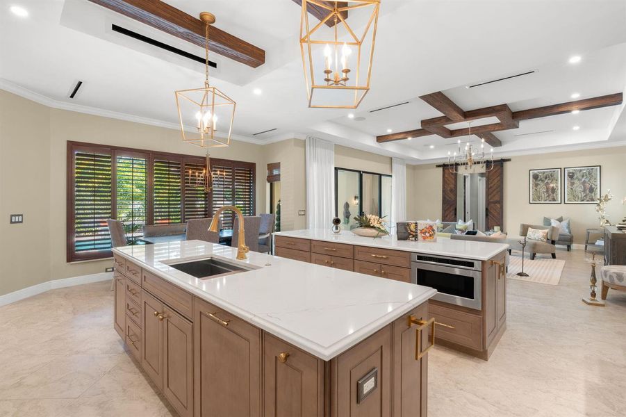 27-web-or-mls-2500 NE 14th St, Fort Laud