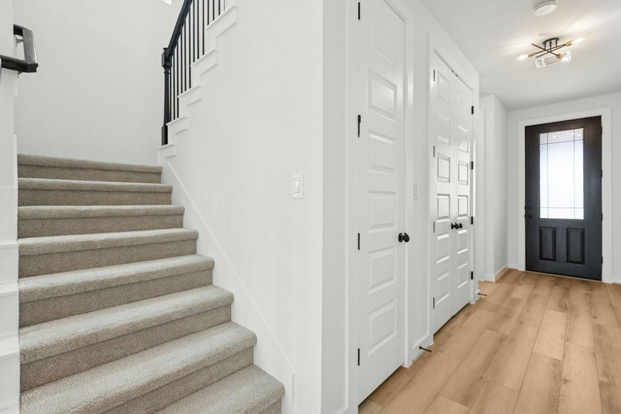 Spacious, unfurnished interior of a new home in University Heights, Round Rock (Image 16).