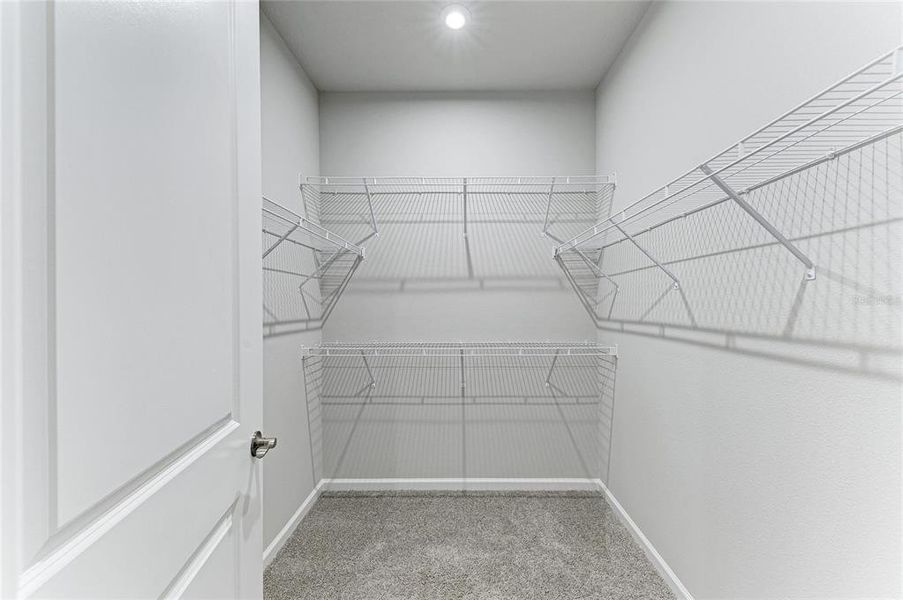 Spacious, unfurnished interior of a new home in Wellen Park, Venice (Image 25).