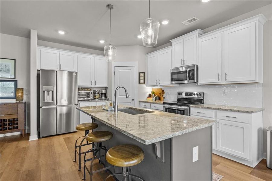 Furnished interior view inside a new home in , Jefferson (Image 27).
