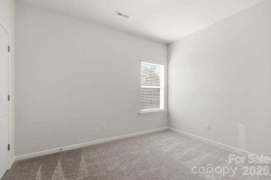 Spacious, unfurnished interior of a new home in Catawba Trace, Catawba (Image 21).