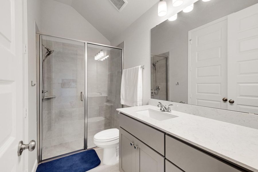 Furnished interior view inside a new home in Meridiana 55', Manvel (Image 12). Furnished interior view inside a new home in Meridiana 55', Manvel (Image 12).