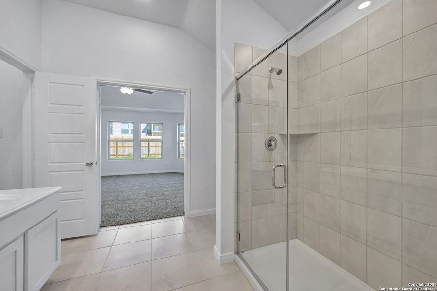 Furnished interior view inside a new home in Greenspoint Heights, Seguin (Image 8).