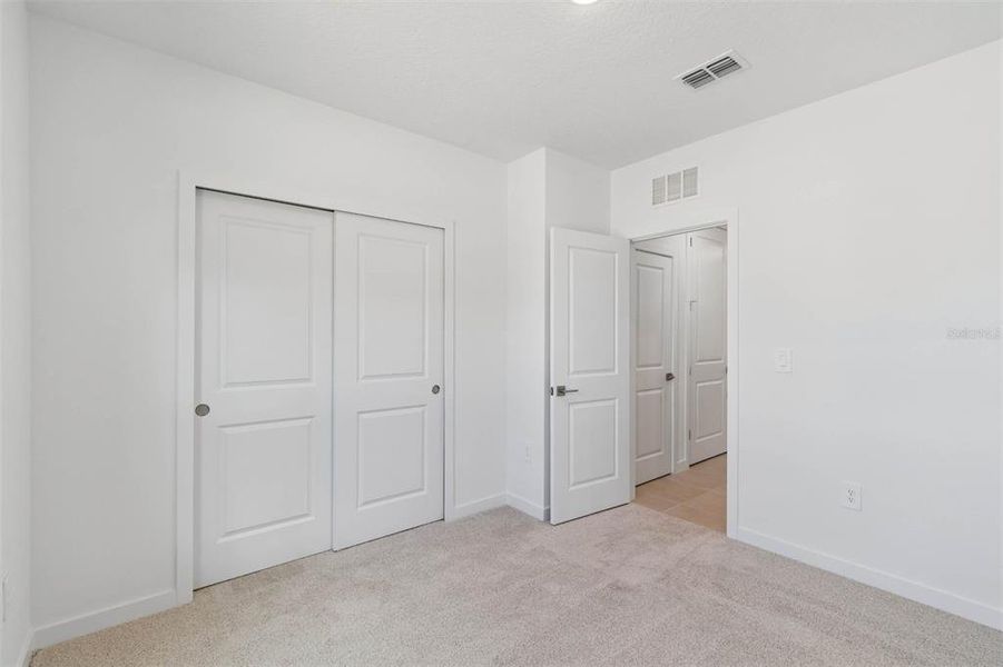 Spacious, unfurnished interior of a new home in Aspire at Canter Creek, Davenport (Image 14).