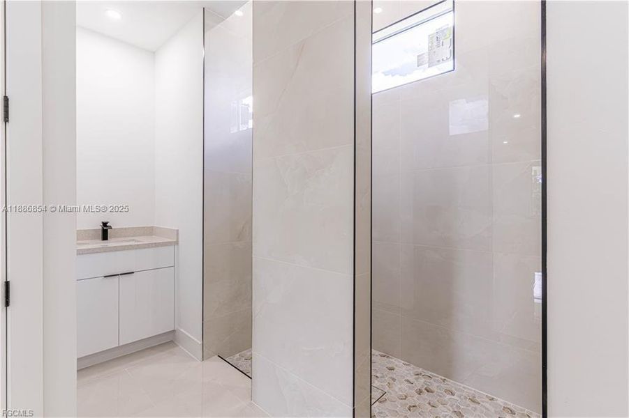 Image 26 of a home in .