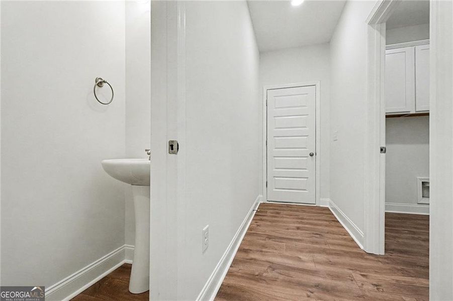 Spacious, unfurnished interior of a new home in , Douglasville (Image 23). Spacious, unfurnished interior of a new home in , Douglasville (Image 23).
