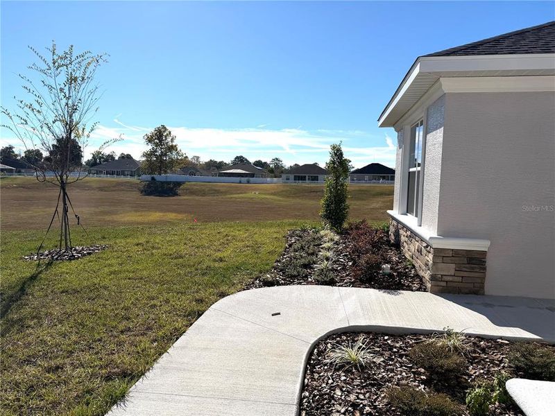 Exterior details and patio area of a home in , Ocala (Image 2). Exterior details and patio area of a home in , Ocala (Image 2).