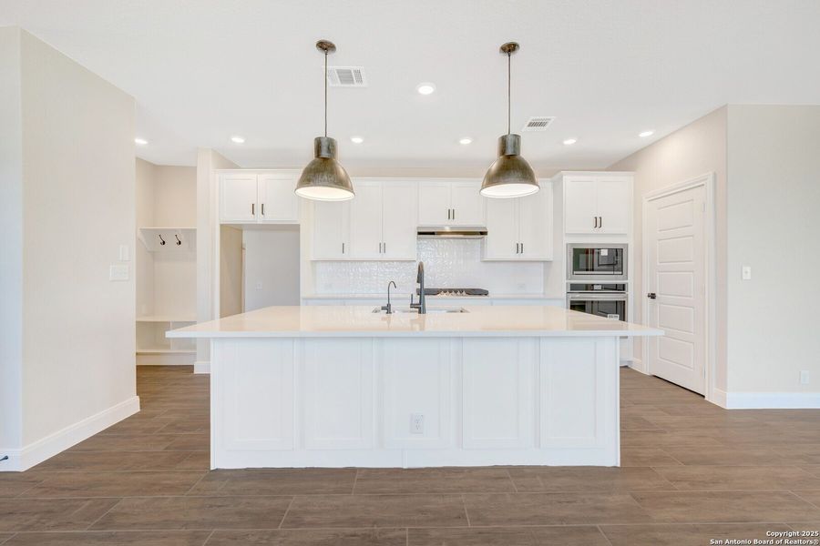 Furnished interior view inside a new home in The Crossvine 45’, Schertz (Image 10).