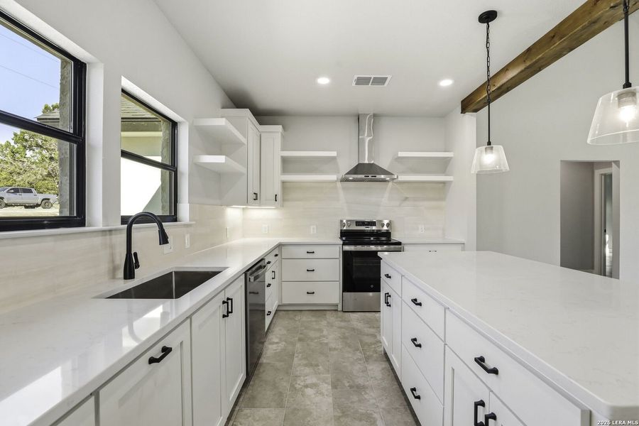 Furnished interior view inside a new home in , Canyon Lake (Image 11).
