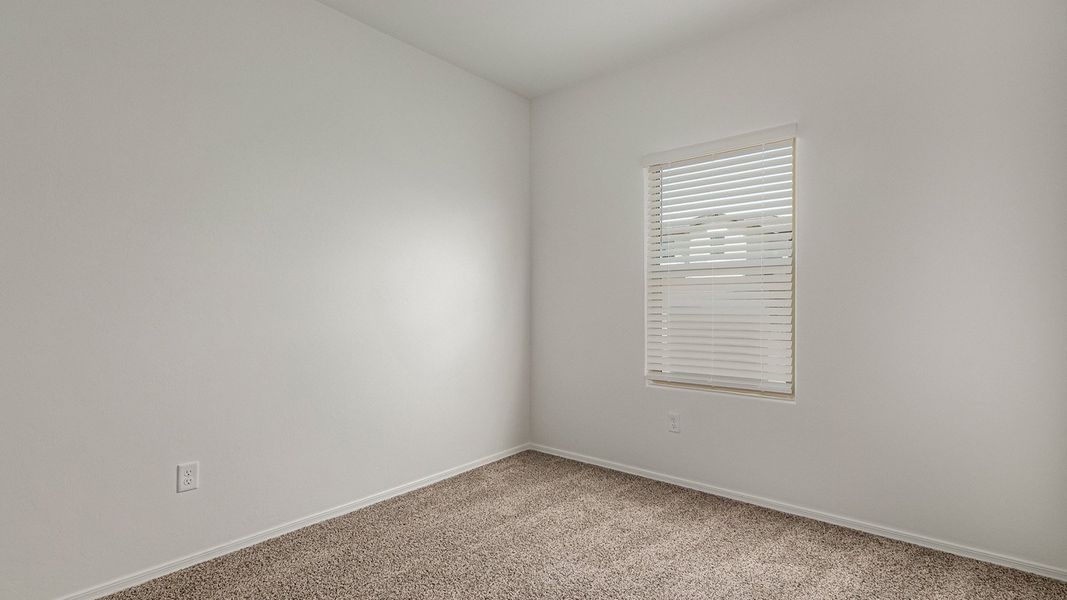 Representative unfurnished interior of a home built from the Easton by D.R. Horton in Casas del Cerrito, Tucson (Image 39).