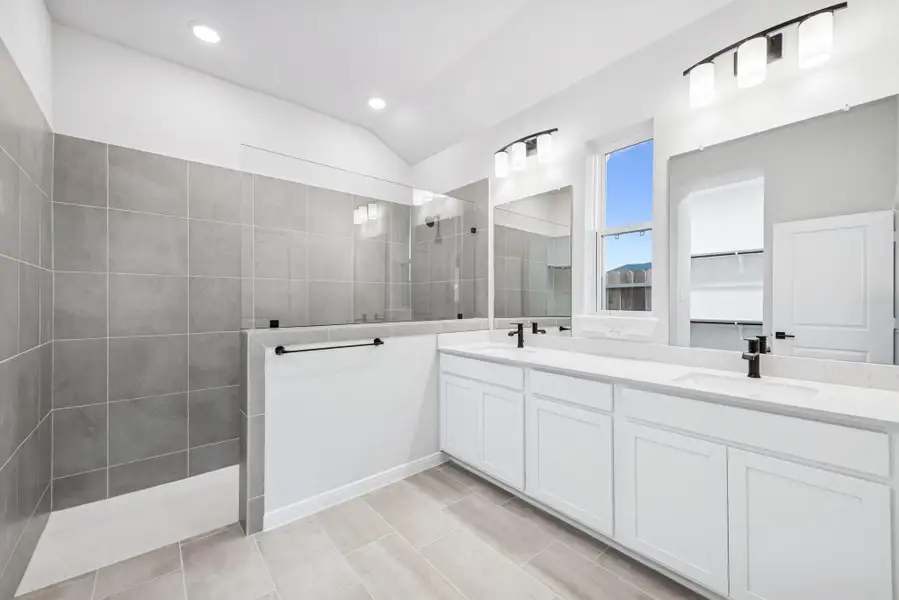 Furnished interior view inside a new home in Jubilee, Hockley (Image 10).