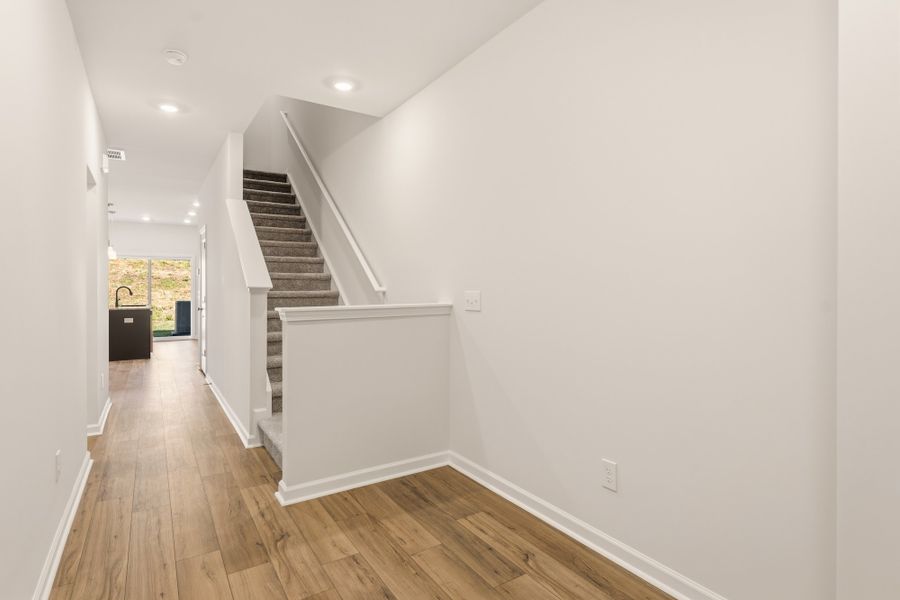 Spacious, unfurnished interior of a new home in Edwards Station, Taylors (Image 16).
