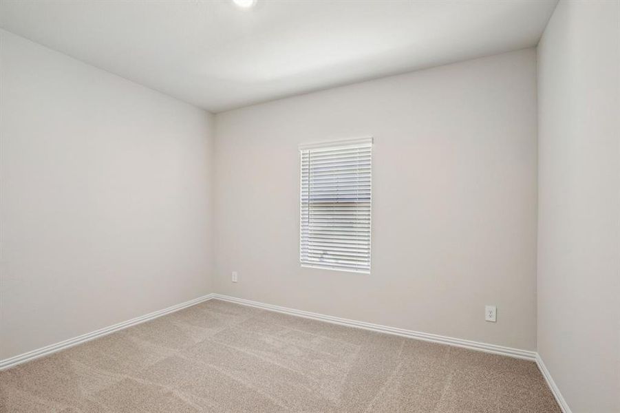 Spacious, unfurnished interior of a new home in Stonehaven, Seagoville (Image 32). Spacious, unfurnished interior of a new home in Stonehaven, Seagoville (Image 32).