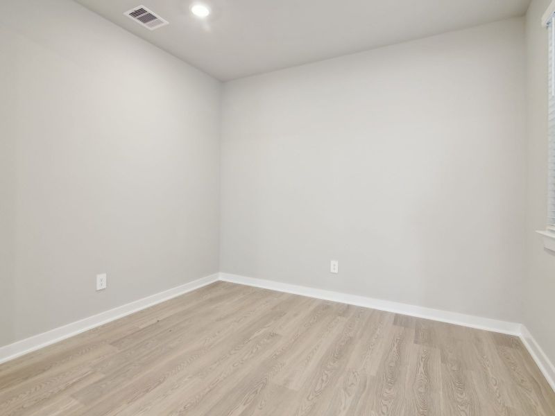 Spacious, unfurnished interior of a new home in Kemah Crossing - City Series, Kemah (Image 15). Spacious, unfurnished interior of a new home in Kemah Crossing - City Series, Kemah (Image 15).