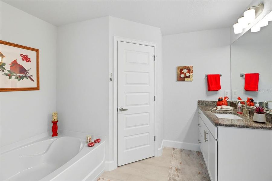 Furnished interior view inside a new home in , Dunnellon (Image 8).