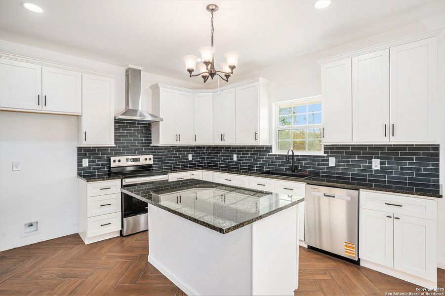 Furnished interior view inside a new home in , Seguin (Image 3).