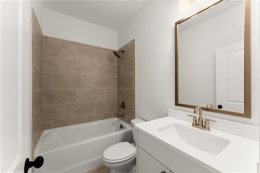 Furnished interior view inside a new home in Woodford, Acworth (Image 11).