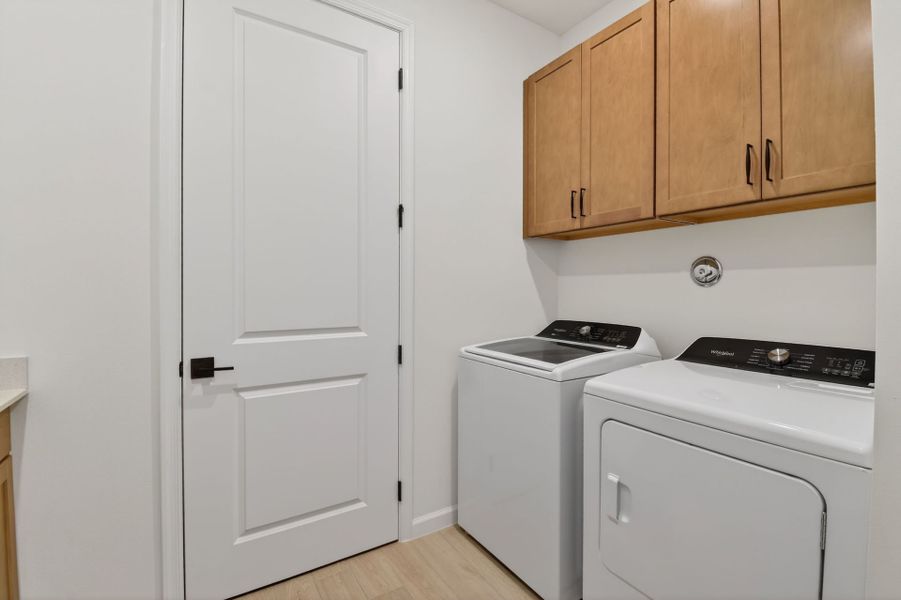 Furnished interior view inside a new home in Hendrix Reserve, Lake Worth (Image 15).