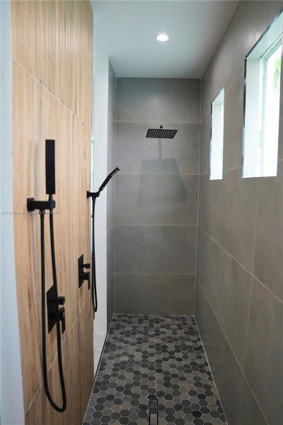 Furnished interior view inside a new home in , Cape Coral (Image 4).