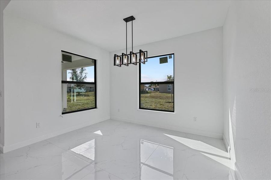 Spacious, unfurnished interior of a new home in , Cape Coral (Image 25).