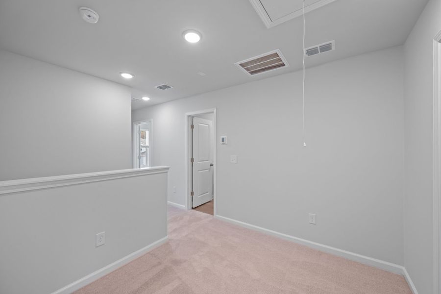 Spacious, unfurnished interior of a new home in Grand Arbor, Blythewood (Image 25).