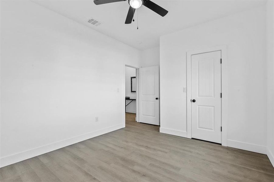 Spacious, unfurnished interior of a new home in , White Settlement (Image 21).