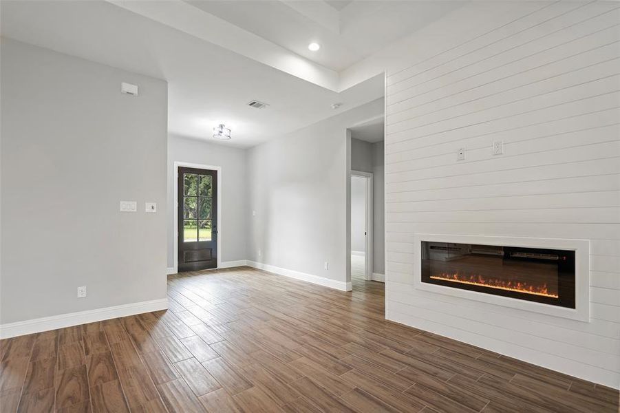 Spacious, unfurnished interior of a new home in , Angleton (Image 18). Spacious, unfurnished interior of a new home in , Angleton (Image 18).