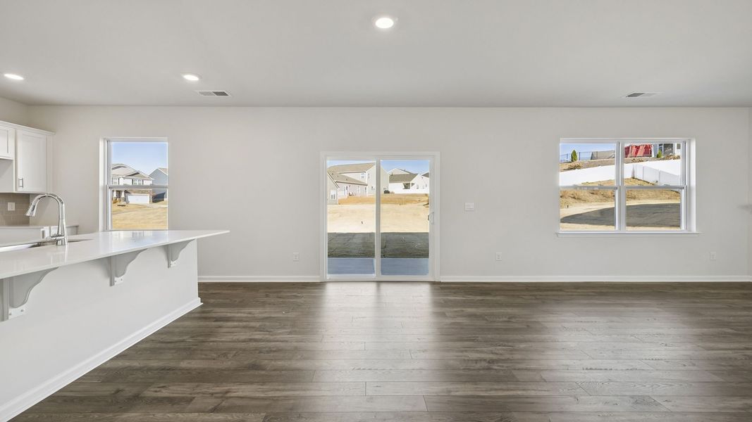 Spacious, unfurnished interior of a new home in Pine Lake Estates, Anderson (Image 18).