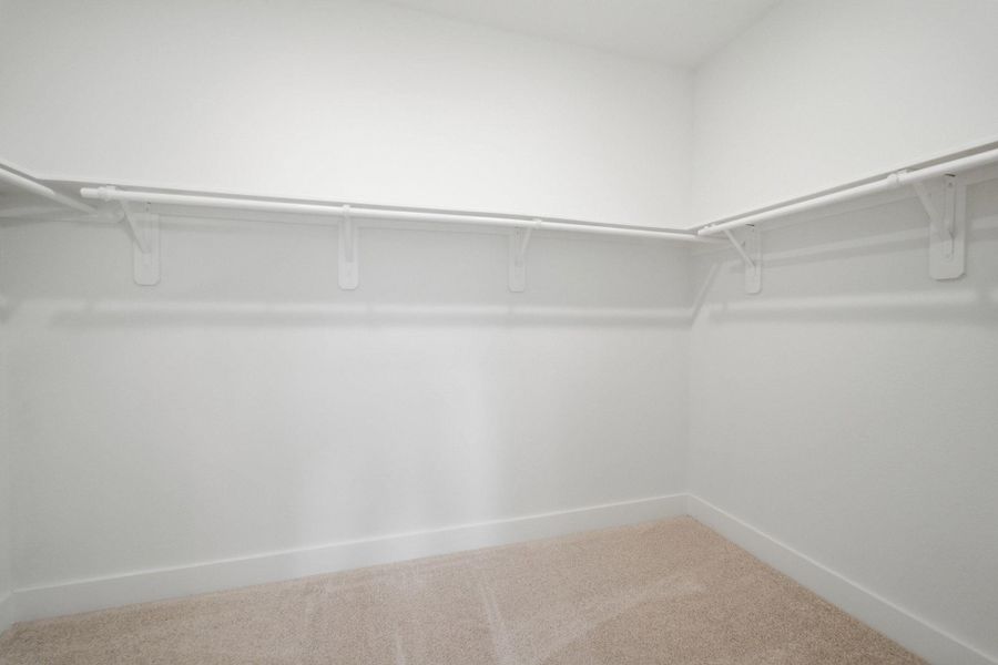Spacious, unfurnished interior of a new home in Cielo, Conroe (Image 23).