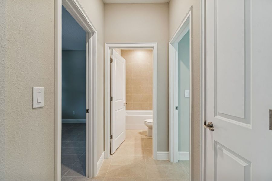 Representative unfurnished interior of a home built from the Juno by William Ryan Homes in Southern Hills Plantation, Brooksville (Image 24). Representative unfurnished interior of a home built from the Juno by William Ryan Homes in Southern Hills Plantation, Brooksville (Image 24).