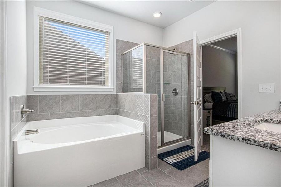 Furnished interior view inside a new home in Hellen Valley, Braselton (Image 18). Furnished interior view inside a new home in Hellen Valley, Braselton (Image 18).